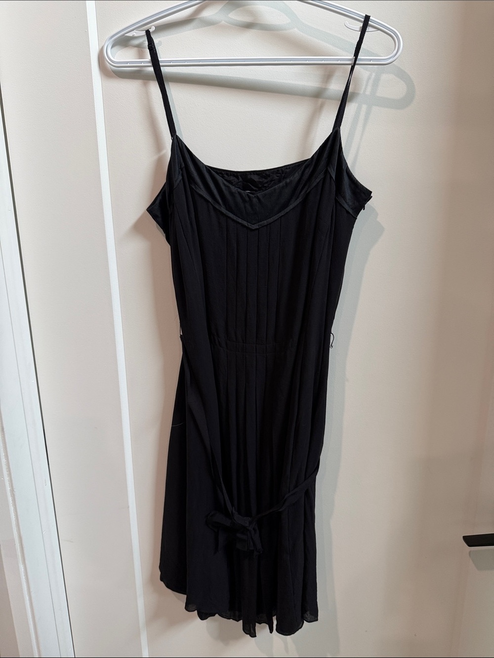 Club Monaco Black V-Neck Tie-Waist Slip Dress - 100% Silk - Picture 2 of 6